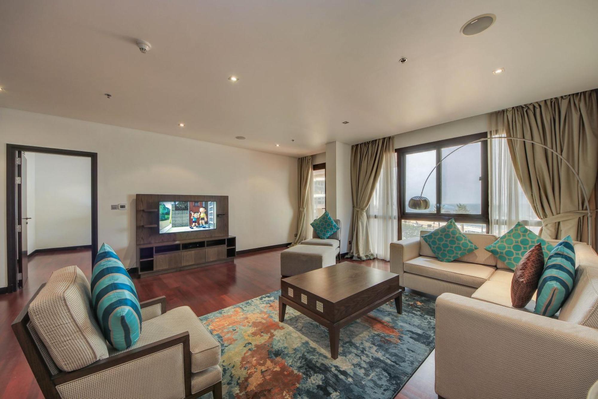 Luxe Getaways Royal Amwaj Palm Jumeirah Resort Apartment Holiday Home Dubai Room photo