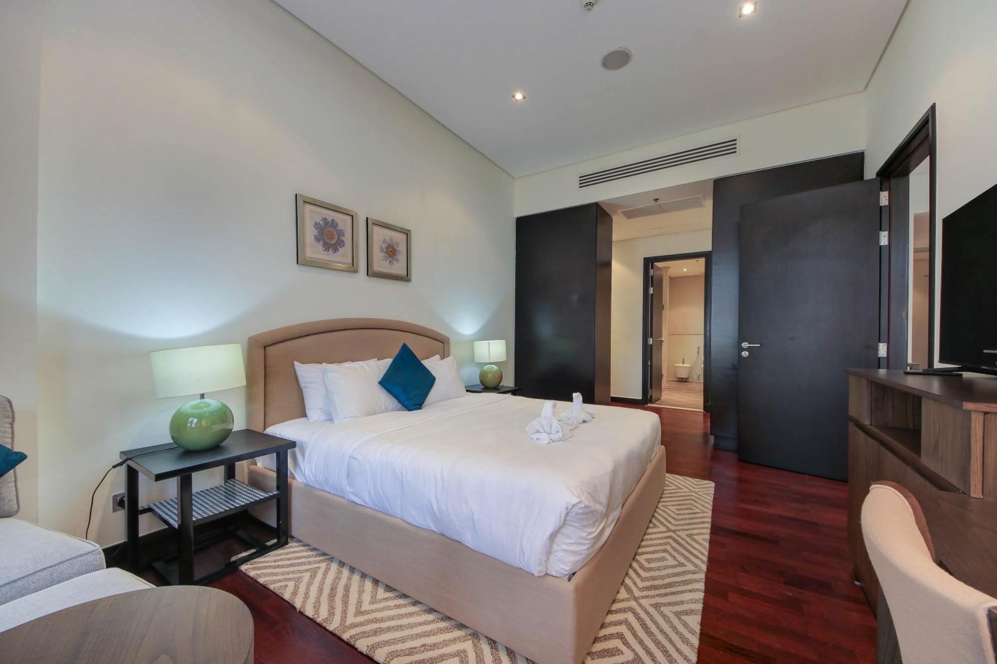 Luxe Getaways Royal Amwaj Palm Jumeirah Resort Apartment Holiday Home Dubai Room photo